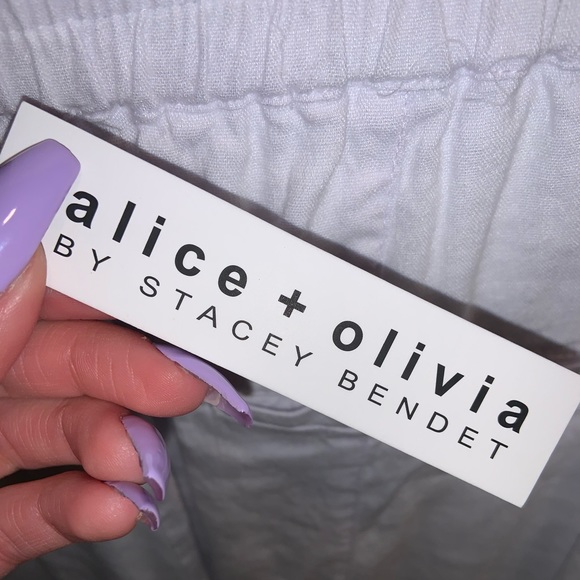 Alice + Olivia ‼️ SALE‼️ Neta Cargo Pants in White –– NWT - Picture 14 of 17